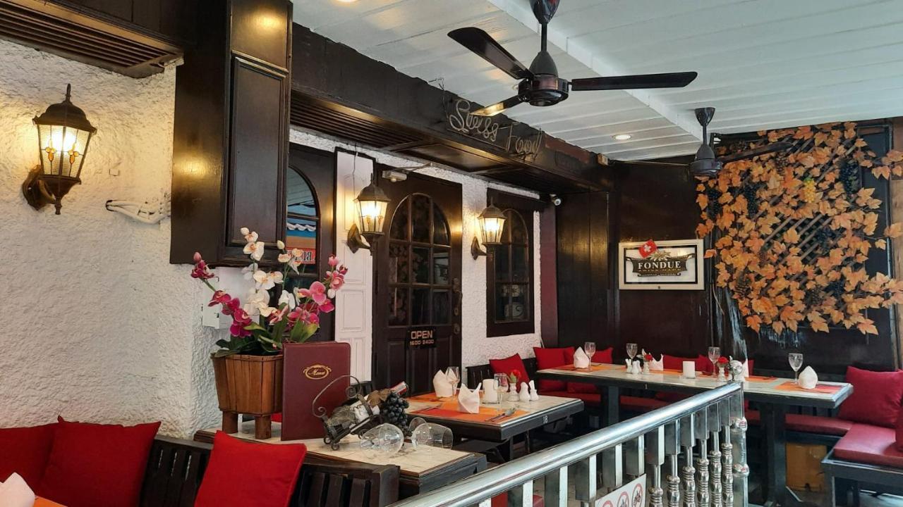 Swiss Food Restaurant And Room For Rent Pattaya Ngoại thất bức ảnh
